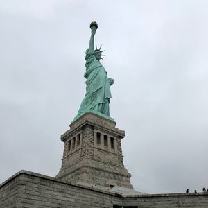 Meet your Posher, Mia